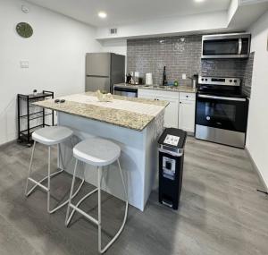 2 DT Dallas l FIFA WORLD CUP READY l 5 Min from Love Field