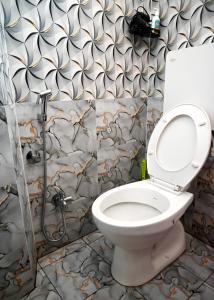 Elegant Luxury 2BHK Apartment with Balcony in Varanasi