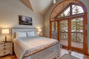 Elk Ridge Trail Townhome: Spacious, Cool Location