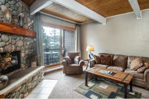 Sundowner Last Run Condo: Ski-In, 2 Blocks To Main St