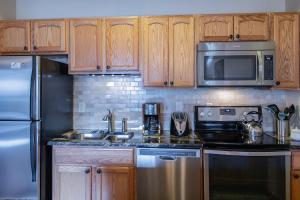 Sundowner Last Run Condo: Ski-In, 2 Blocks To Main St