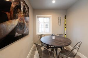 Edelweiss Gondola Condo: Main Street Breck