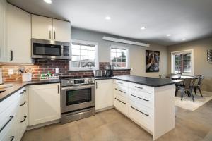 Edelweiss Gondola Condo: Main Street Breck