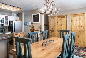 Cimarron Elk Condo: Great Downtown Location