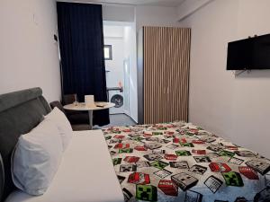 Studio Motro Pacii Militari