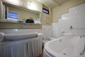 La Sentinella Assisi Casolare storico e piscina