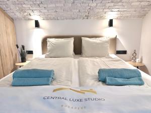 Central Luxe Studio