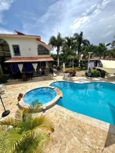 Villa in Juan Dolio with pool, jacuzzi and áreas sociales