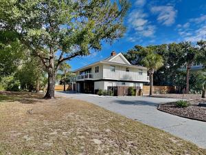 6 7th Street by Tybee Vacation Rentals