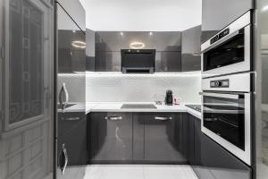 Opera House Apartment with free GARAGE