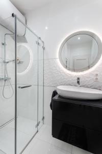 Opera House Apartment with free GARAGE