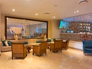 Oceanfront Apartment with Oceanview