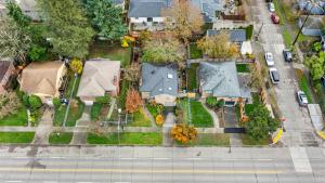 Bright 1BR Near UW & Local Parks