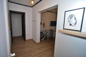 Black and white suites 4