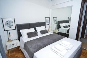 Black and white suites 4