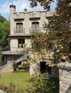 Kështjella M&D , Ndoq Tiranë