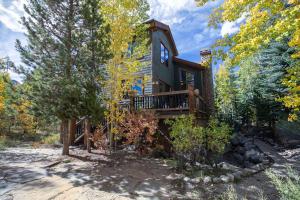 Silverbell Chalet: Private Hot Tub, Mountain Views
