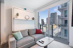 Skyline Nomad Studio Walk to Kaseya Rooftop Pool