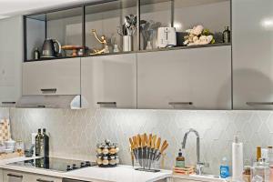 The Dazzling Two-Bedroom Two-Bath Suite in Boston