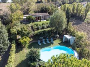 Haus In Ostra Mit Privatem Pool