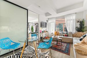 Family Fun in Boston Rooftop Pool & City Views