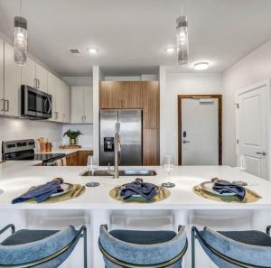 Posh Castle Nashville Pool Gym Free Parking