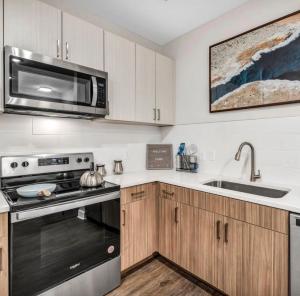 Posh Castle Nashville Pool Gym Parking