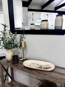 Quiet Stylish Stay with Office Space near Downtown