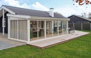 Lovely Home In Sjølund With Wifi