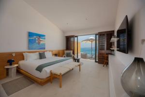 4 bd Beach Chic Villa Ocean View