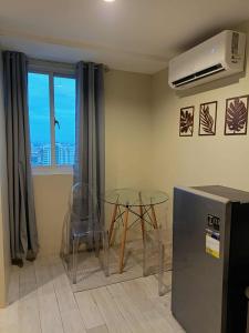 Sunrise Seaview Studio near AYALA