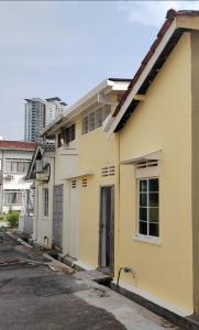 Zen 1 Room KL