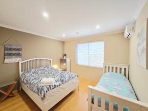 Specious ex-display 5 BDR house,up to 15 guests, Fully AC- Williams Landing