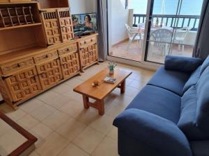 Encantador apartamento de 1 dormitorio con gran terraza y piscina común, a 50m de la playa - HISP-236-125