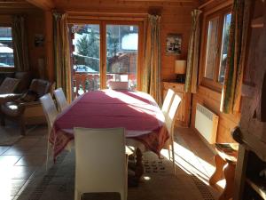 Chalet 5 chambres pour 10 personnes avec parking privé - FR-1-836-7