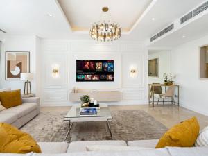 Kensington 2BR Kempinski Residences at Dubai Mall!