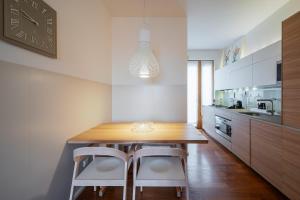 Luca Stay Darsena Lake Viale Papiniano