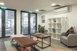 Contemporary Student-Only Apartments at The Quarry, Falmouth