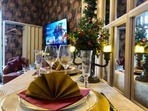 Les Fleurs De Lys, SuitesAppart , Entrée et Terrasse Privée Proche de la Mer