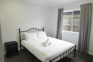 Spacious 4-Bed House in Leafy Plainland