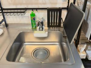 Great access to Umeda,USJ,Namba, Kyoto,Kobe Private old house