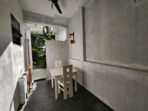 Five Mirissa Homestay