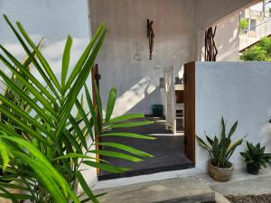Five Mirissa Homestay