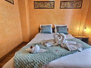 Full House - 20 mins from Paris