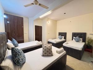 Homestay Divine India Near Expo Center