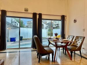 Ketki Luxury Pool Villa Driftwood Pattaya