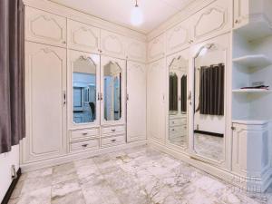 Ketki Luxury Pool Villa Driftwood Pattaya