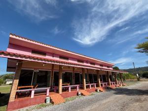 ปลาตอง รีสอร์ท