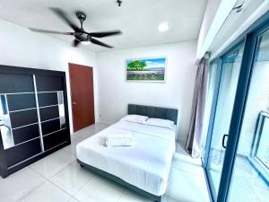Mercu Summer suites KLCC by JK Privy Homes - 7 Pax Family Stay