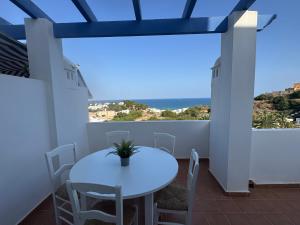 Precioso apartamento con vistas al mar y piscina en Mojácar